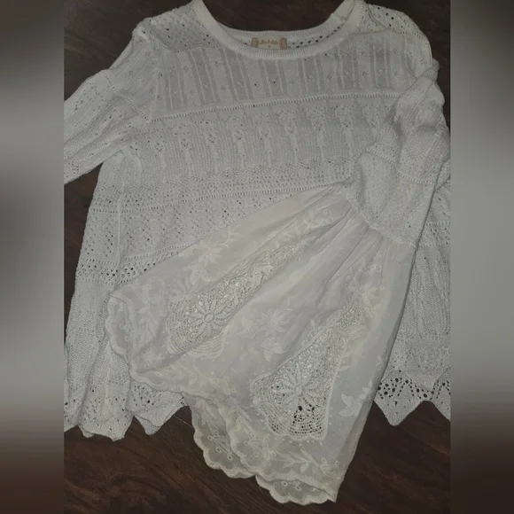 Altar'd State Bell Sleeve White Cotton Eyelet Crew Neck Scalloped Hem Sweater - Picture 6 of 8